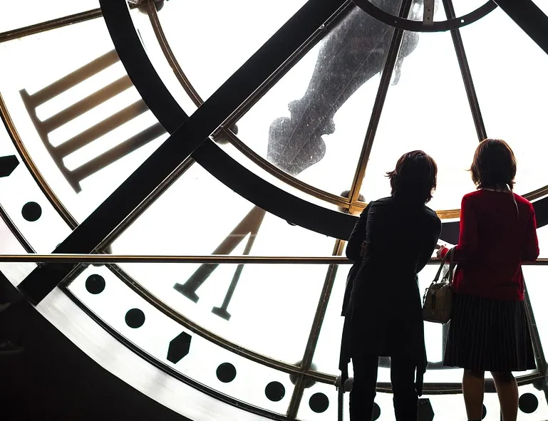 Afbeelding voor hulpvraag: Wie leert Hannah  klokkijken